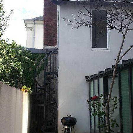 Studio Hauts Paves Apartment Nantes Exterior photo